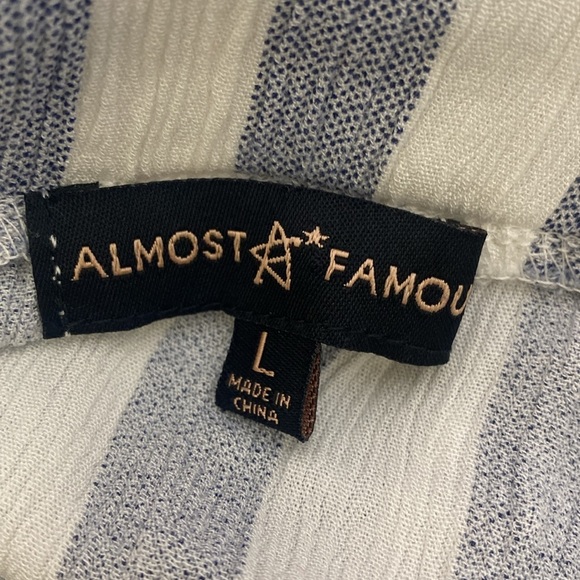 Almost famous top - Picture 2 of 12